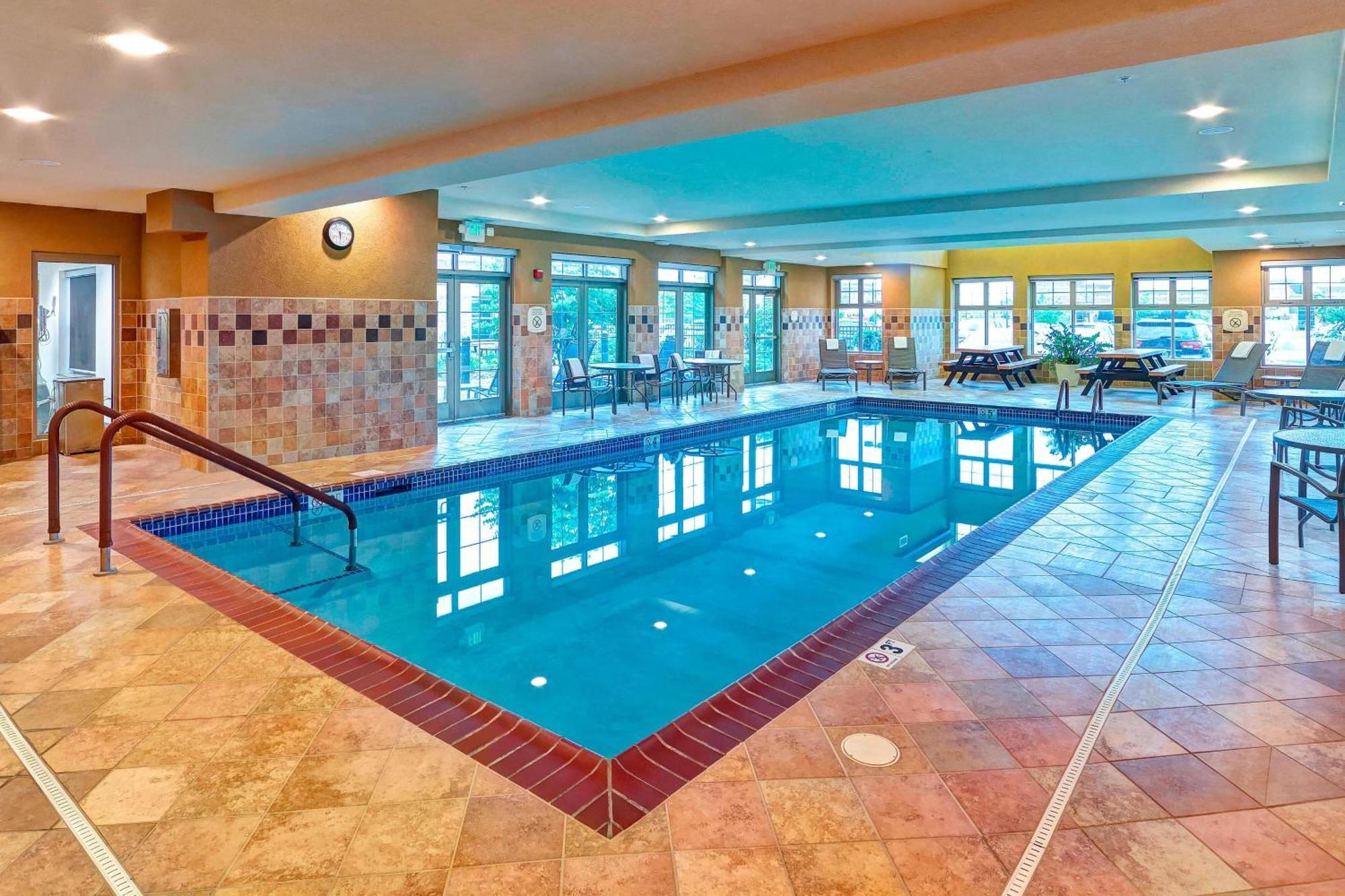 Residence Inn Minneapolis Плімут Екстер'єр фото